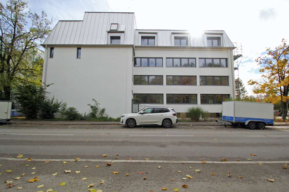 Thumbnail-Büro in Geretsried 3.980,00 € 378 m²