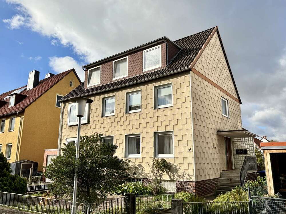 Thumbnail-Haus zum Kaufen in Hessisch Oldendorf 359.000,00 € 197 m²