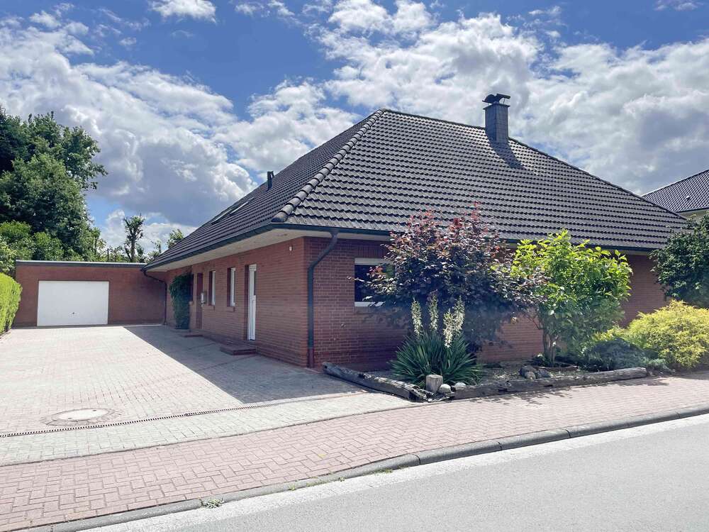 Thumbnail-Haus zum Kaufen in Edewecht 425.000,00 € 232 m²