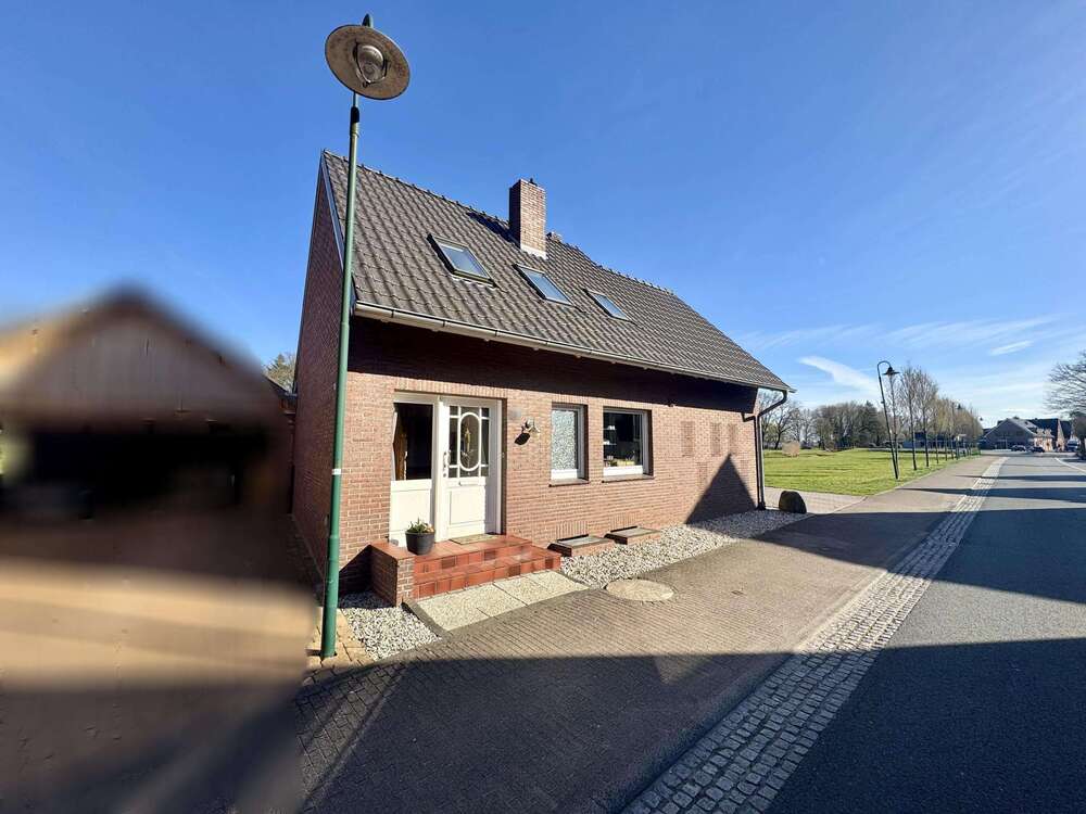 Thumbnail-Haus zum Kaufen in Lage 165.000,00 € 110 m²