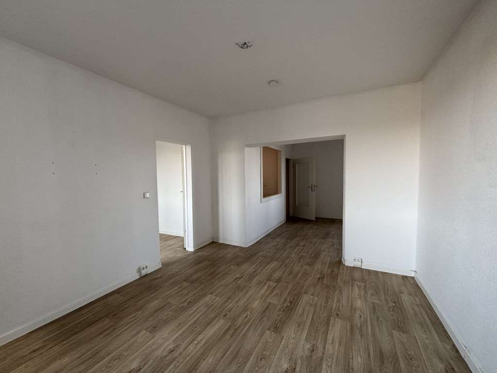 Thumbnail-Wohnung zum Mieten in Frankfurt (Oder) 291,83 € 53.06 m²