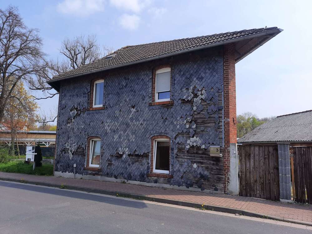 Thumbnail-Haus zum Kaufen in Schlotheim 75.000,00 € 110 m²
