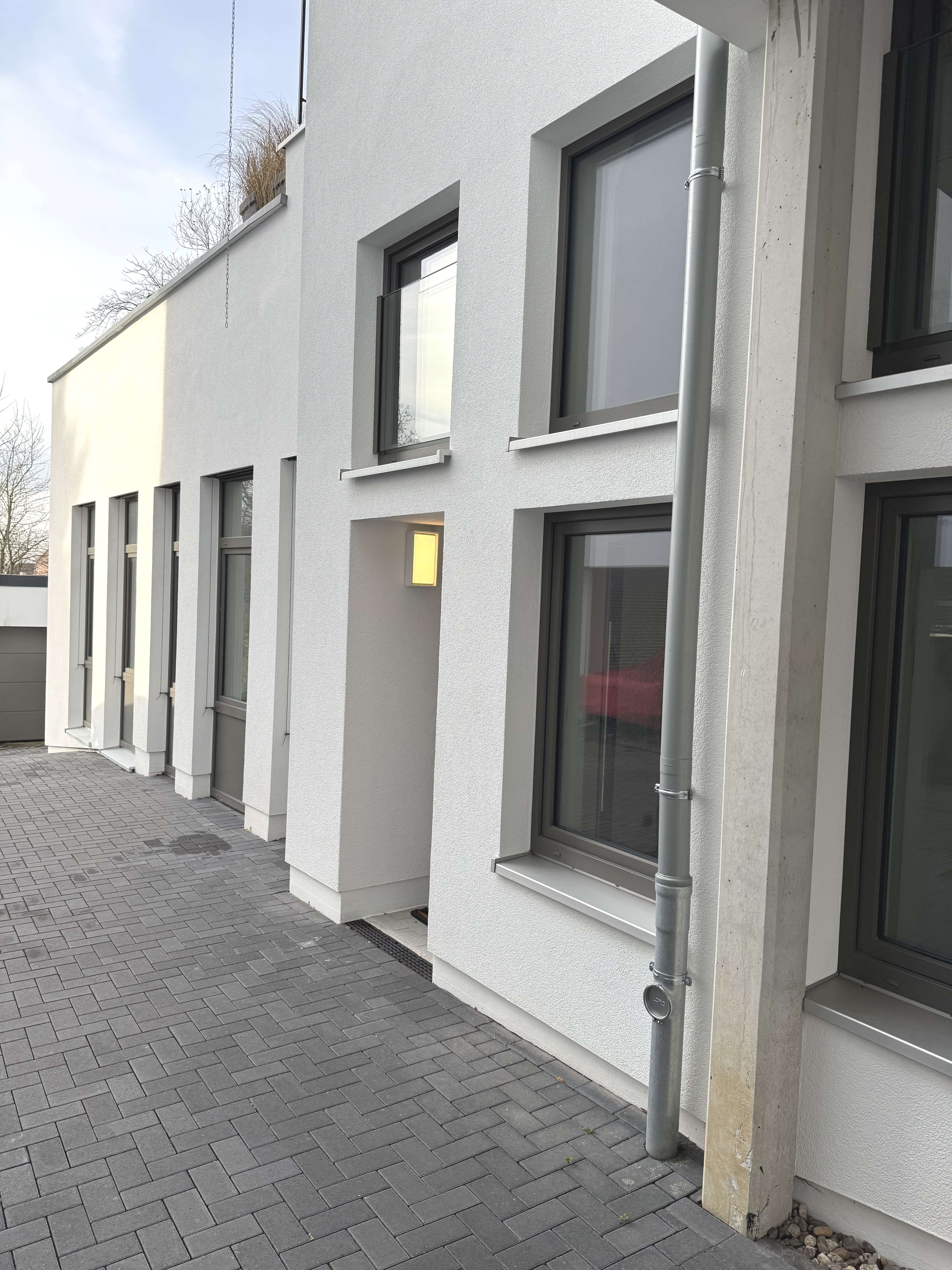 Thumbnail-Wohnung zum Mieten in Bergisch Gladbach 2.238,50 € 203.5 m²