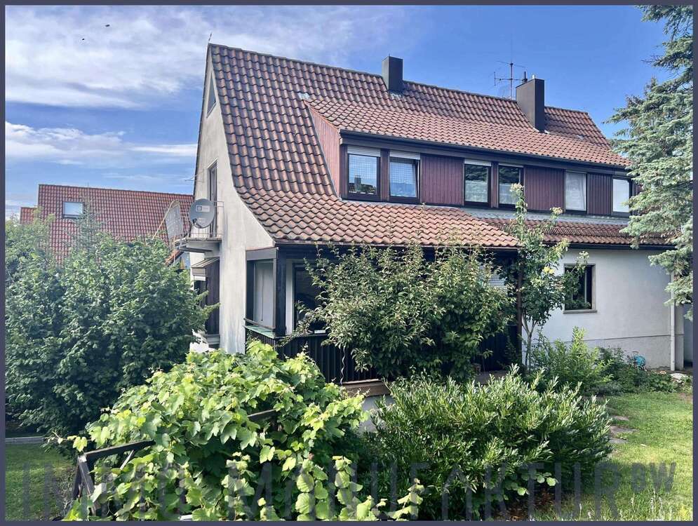 Thumbnail-Haus zum Kaufen in Stuttgart 999.999,00 € 235.4 m²