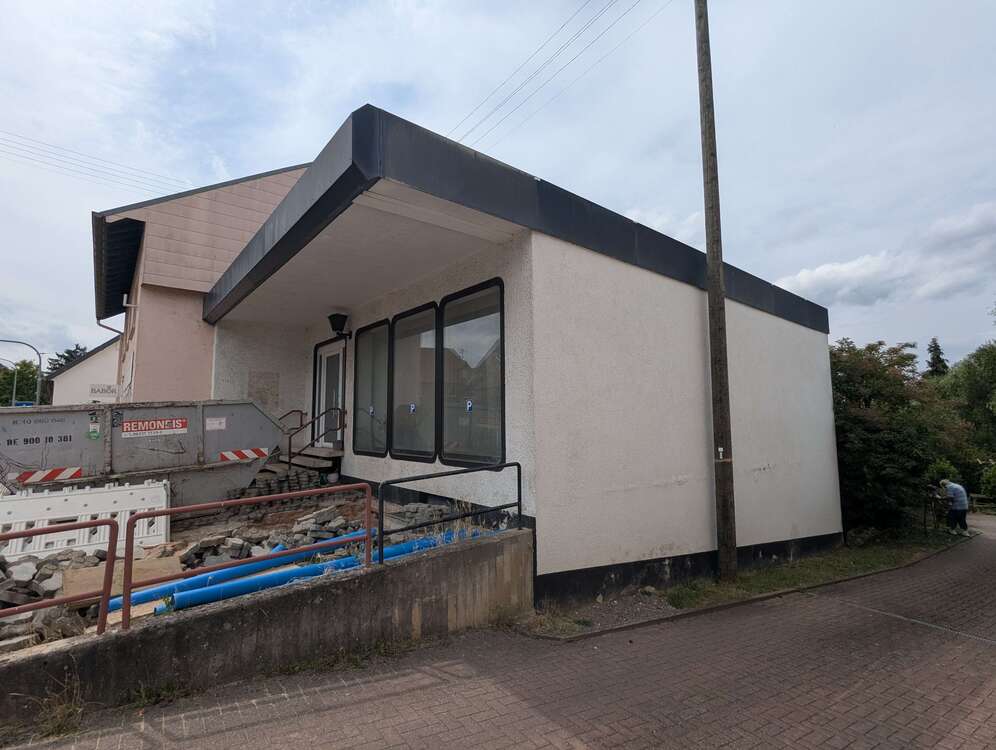 Thumbnail-Haus zum Kaufen in Höheischweiler 50.000,00 € 93 m²