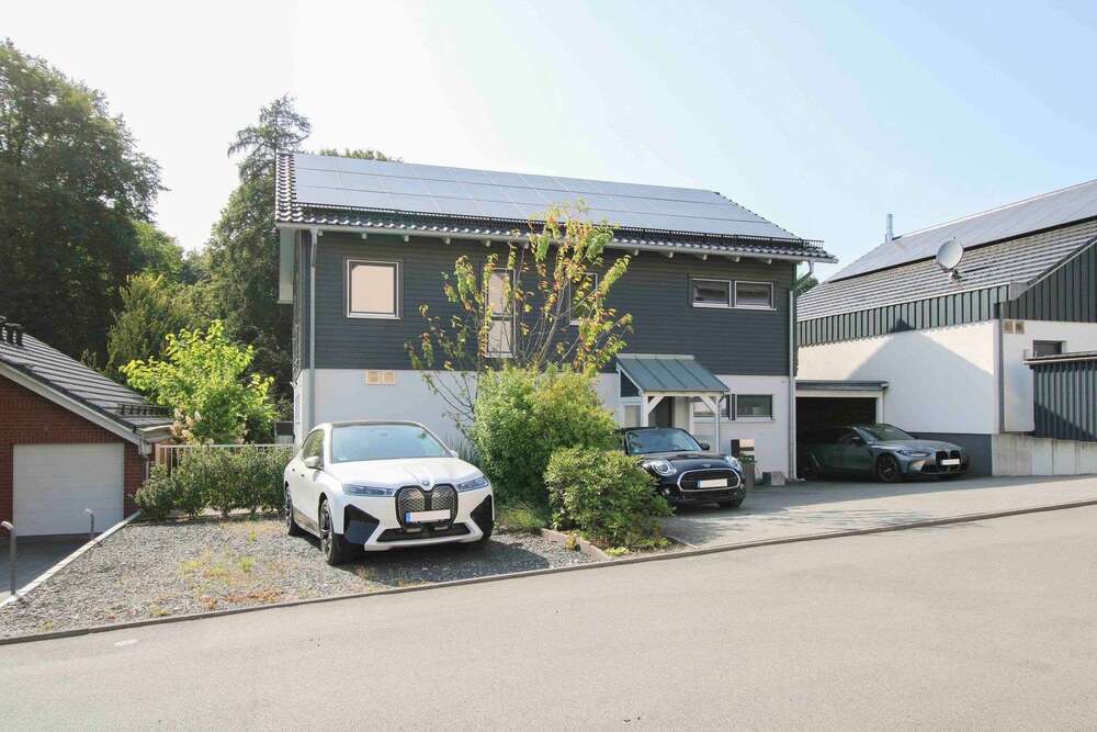 Thumbnail-Haus zum Kaufen in Leichlingen (Rheinland) 779.000,00 € 222 m²