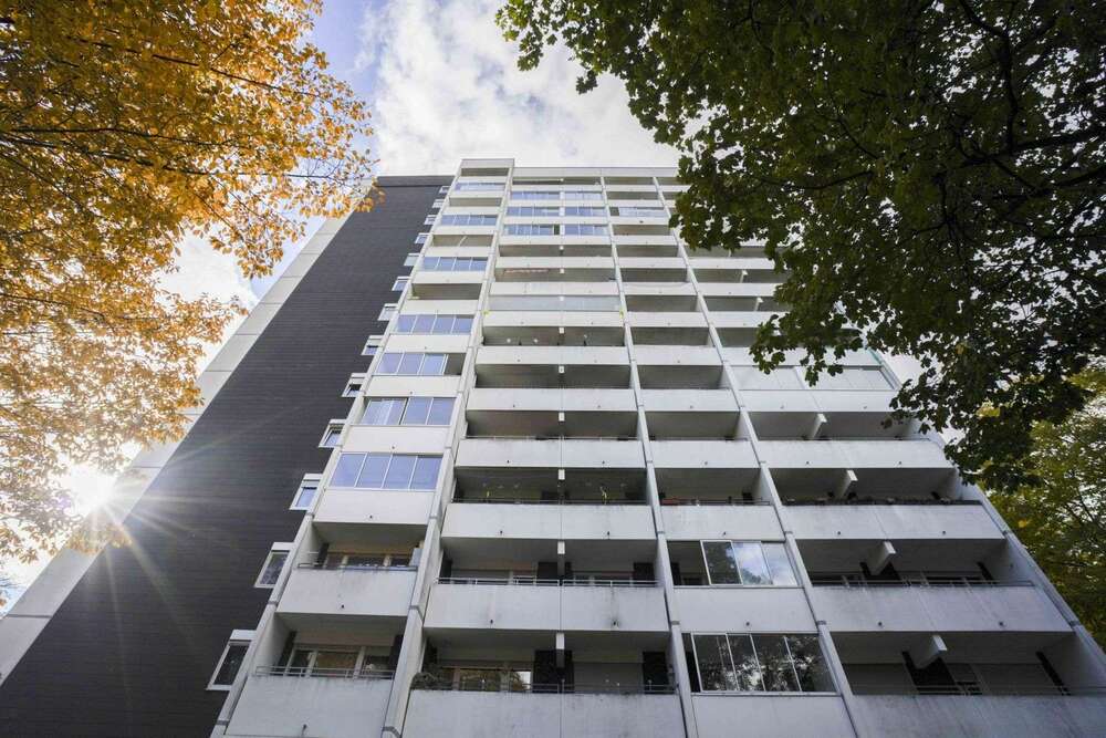 Thumbnail-Wohnung zum Kaufen in Augsburg 130.000,00 € 32.24 m²