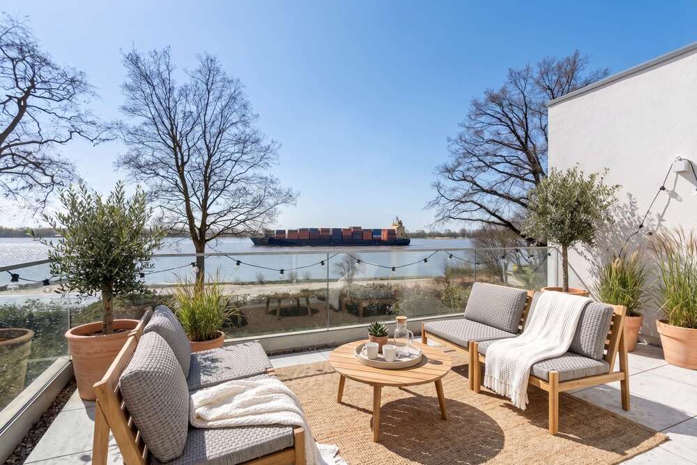 Thumbnail-Haus zum Kaufen in Wedel 1.690.000,00 € 216 m²