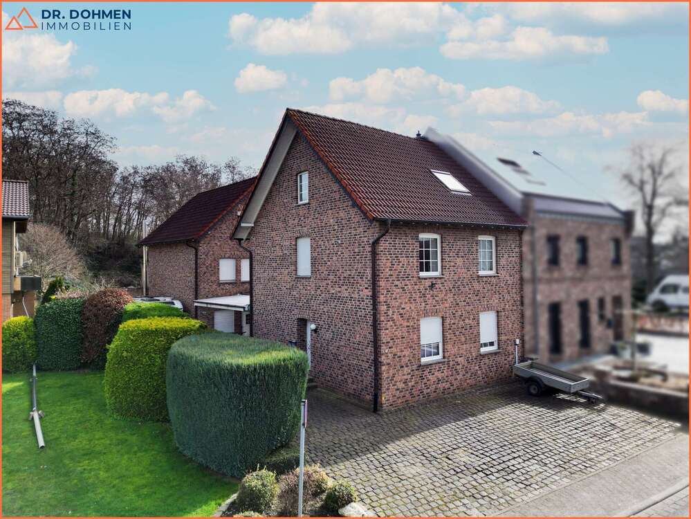 Thumbnail-Haus zum Kaufen in Heinsberg Aphoven 339.000,00 € 259 m²