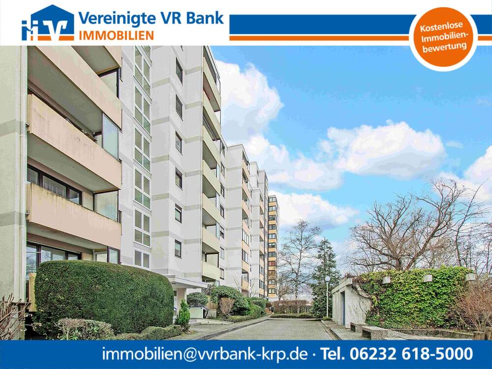 Thumbnail-Wohnung zum Kaufen in Neustadt 245.000,00 € 87.46 m²