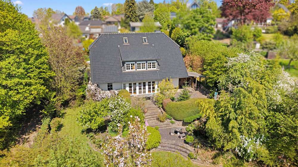 Thumbnail-Haus zum Kaufen in Neunkirchen-Seelscheid 995.000,00 € 326 m²