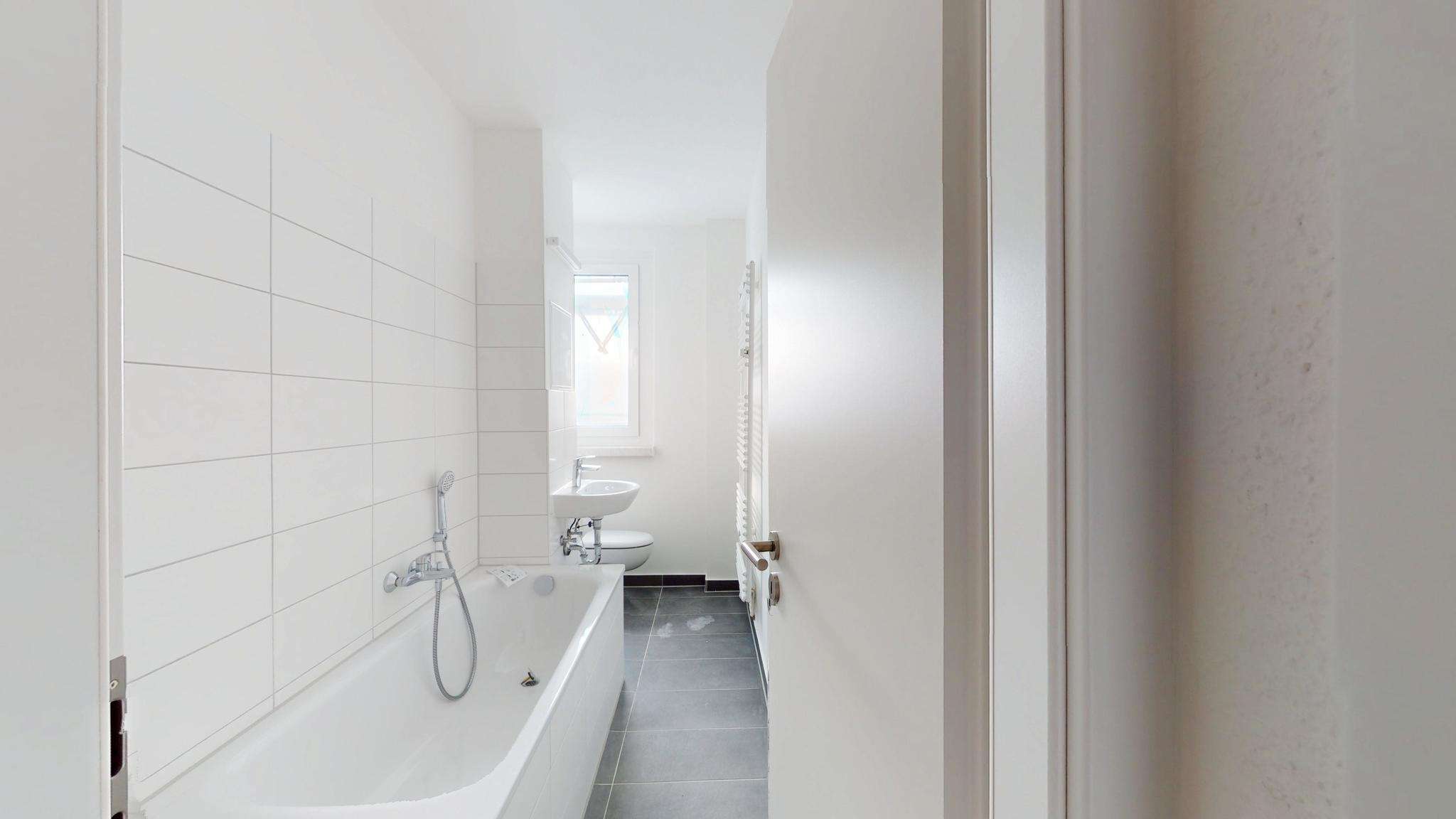 Thumbnail-Wohnung zum Mieten in Halle 601,00 € 75.08 m²
