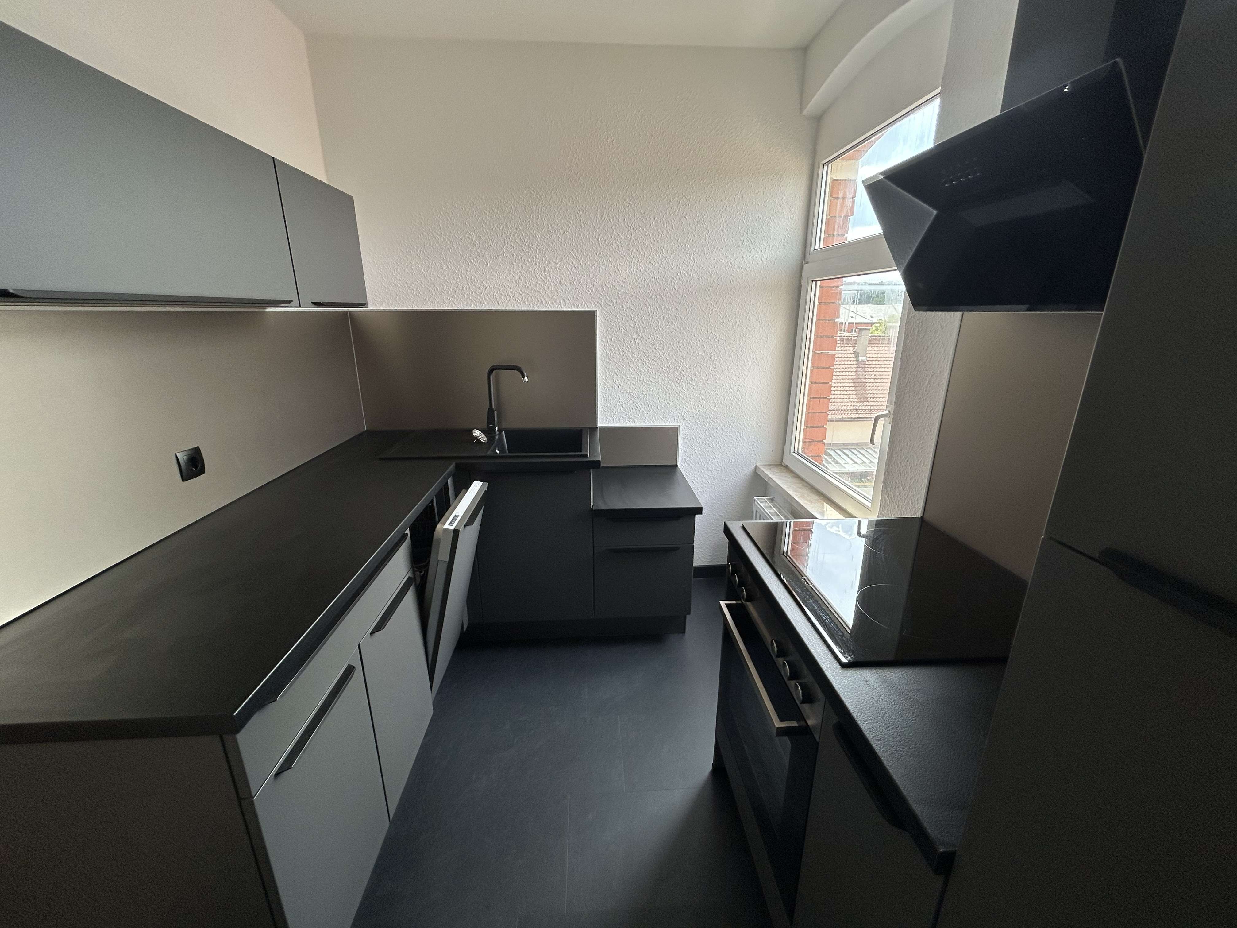Thumbnail-Wohnung zum Mieten in Wilkau-Haßlau 330,00 € 46.74 m²