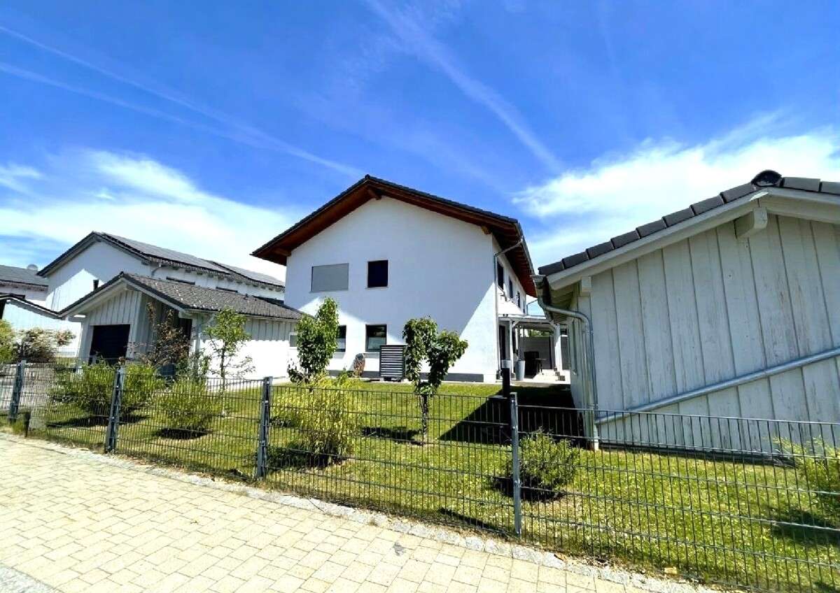 Thumbnail-Haus zum Kaufen in Hengersberg 499.000,00 € 118.53 m²
