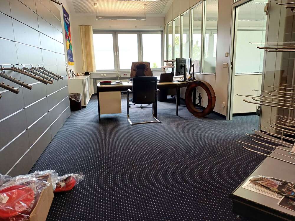 Thumbnail-Büro in Aichach 1.624,00 € 203 m²