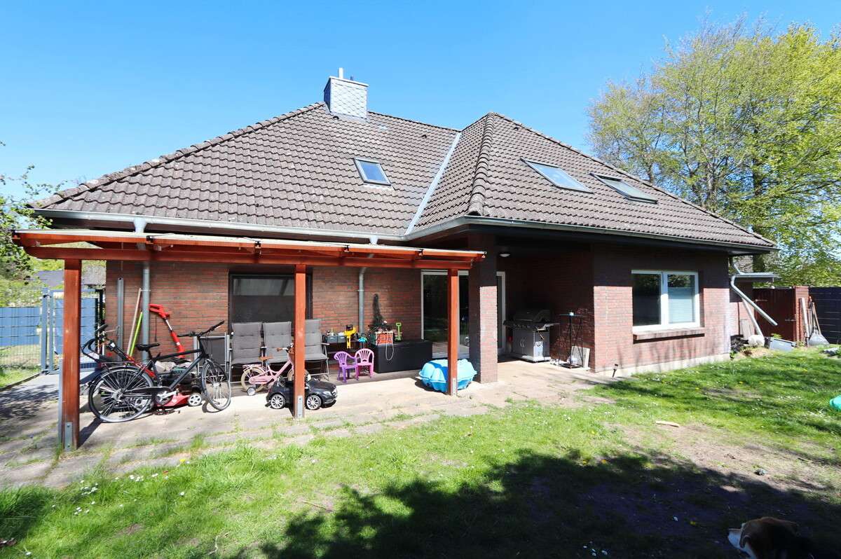 Thumbnail-Haus zum Kaufen in Schmalfeld 419.000,00 € 179 m²