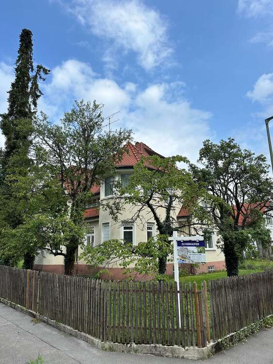 Thumbnail-Haus zum Kaufen in München 4.400.000,00 € 225 m²