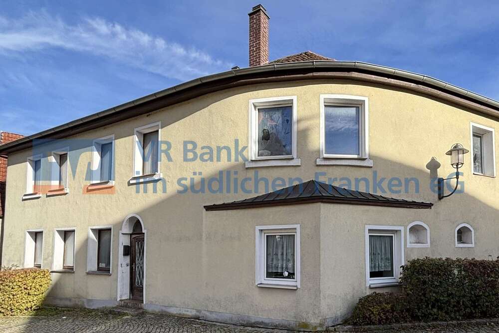 Thumbnail-Haus zum Kaufen in Dürrwangen 125.000,00 € 217 m²