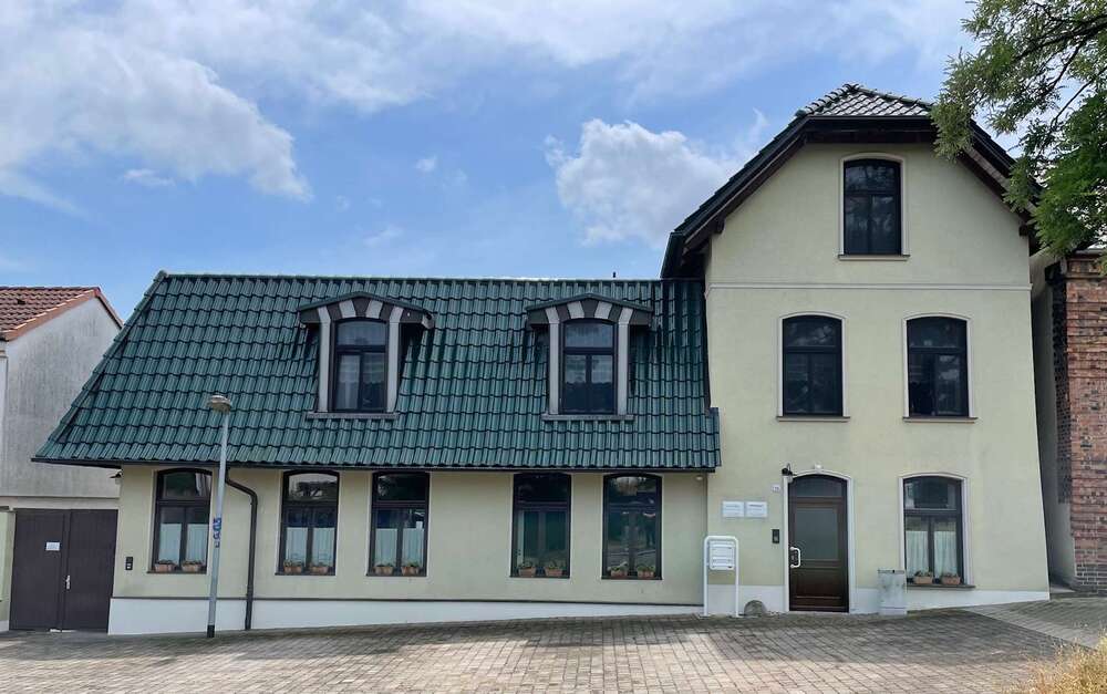 Thumbnail-Haus zum Kaufen in Halle 795.000,00 € 280 m²