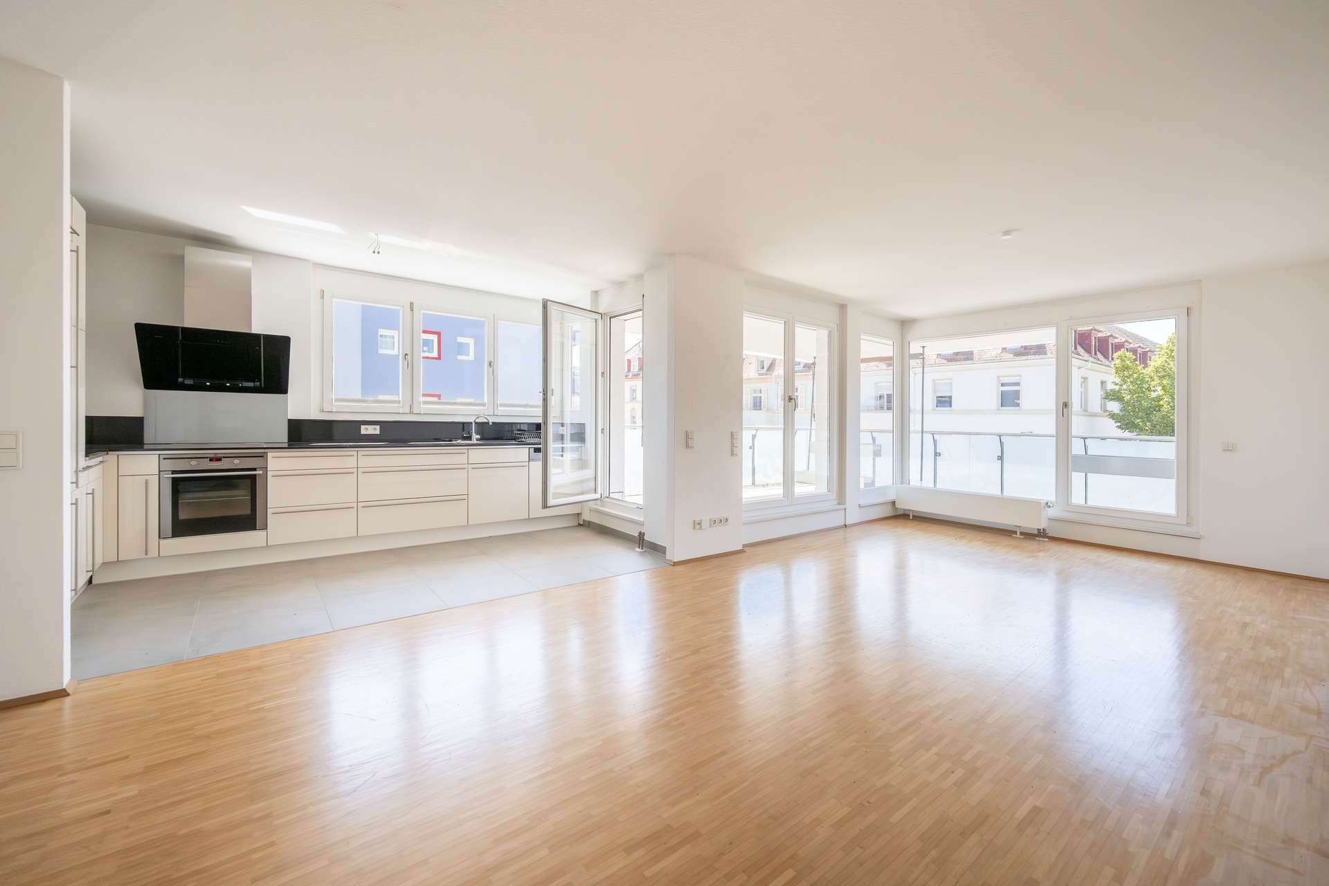 Thumbnail-Wohnung zum Kaufen in Karlsruhe 748.000,00 € 126 m²