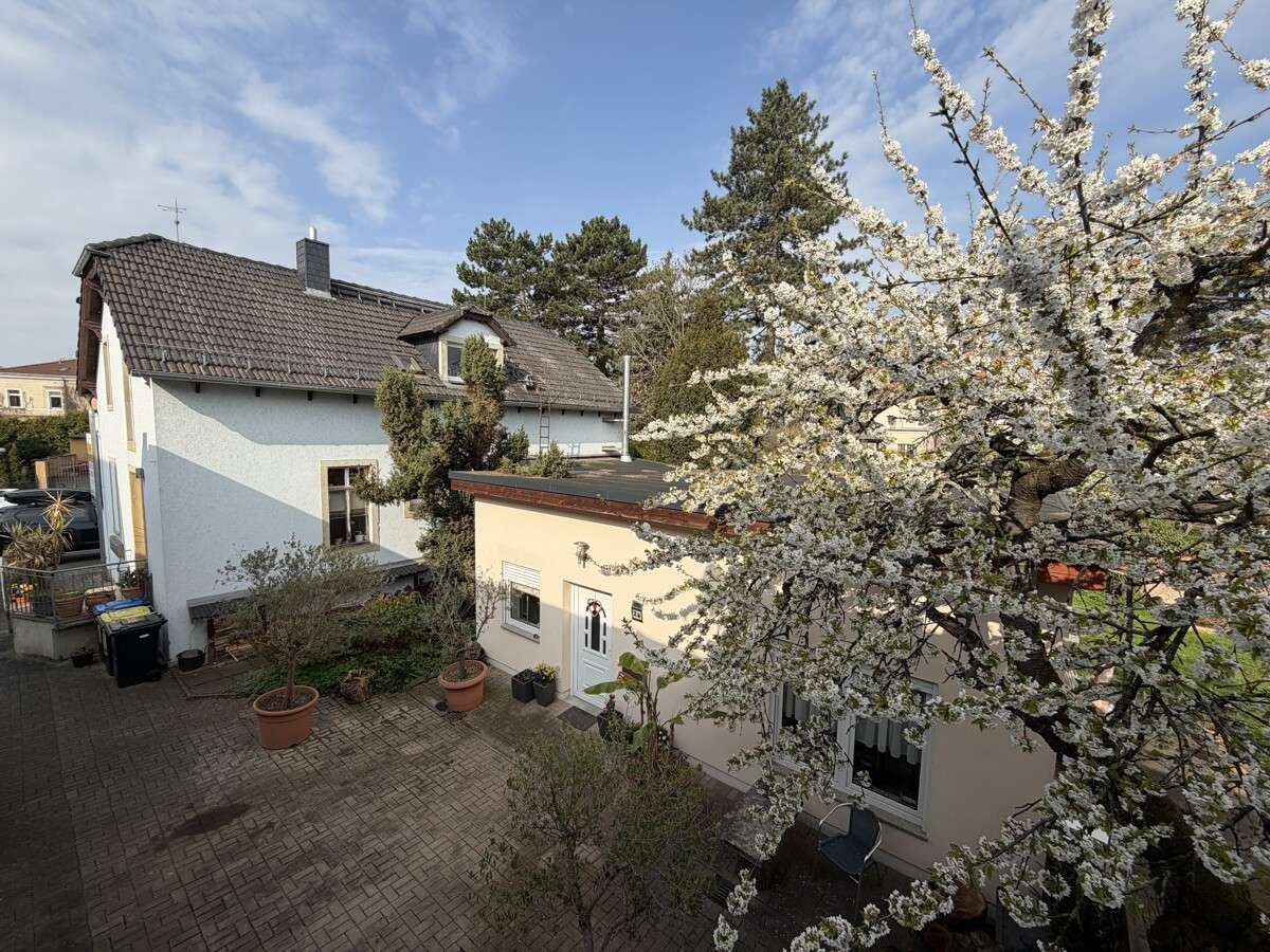 Thumbnail-Haus zum Kaufen in Dresden 899.900,00 € 442.05 m²