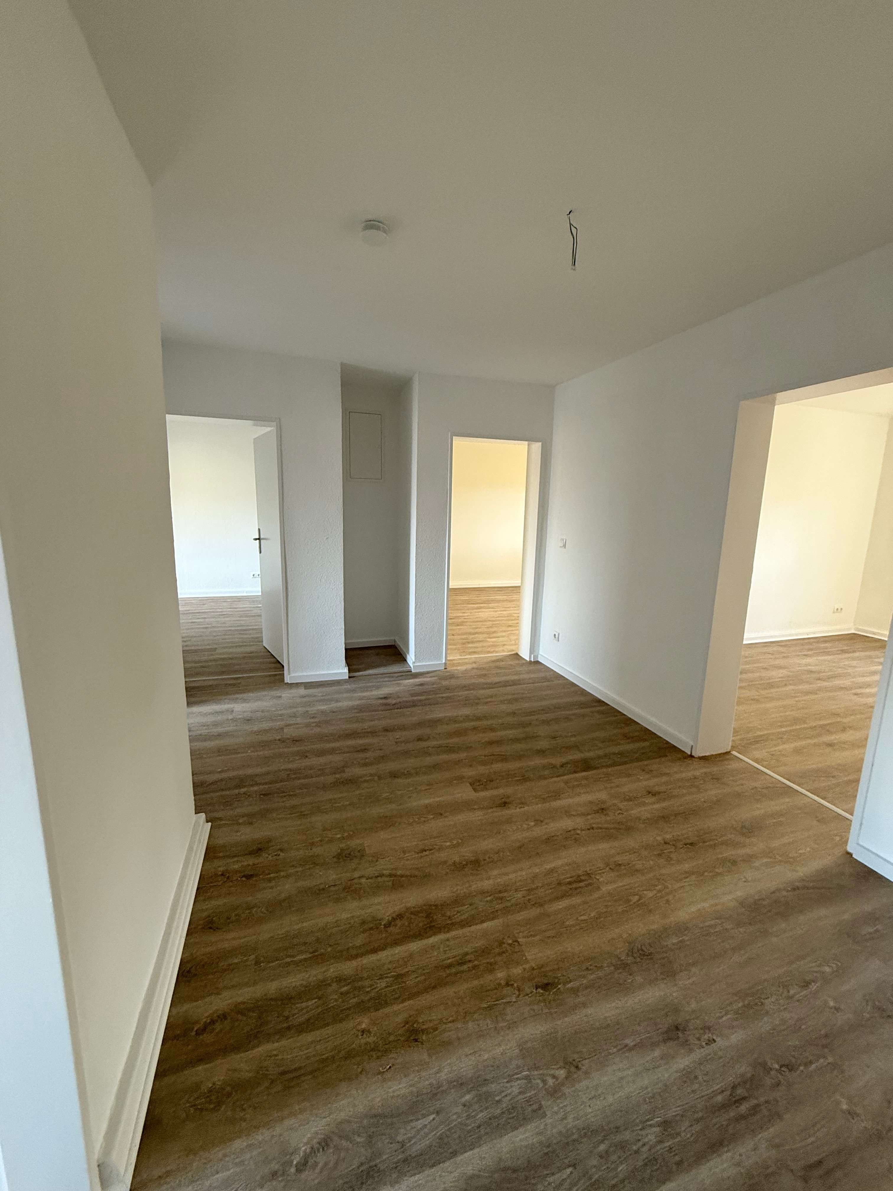 Thumbnail-Wohnung zum Mieten in Brühl 1.080,00 € 83.97 m²