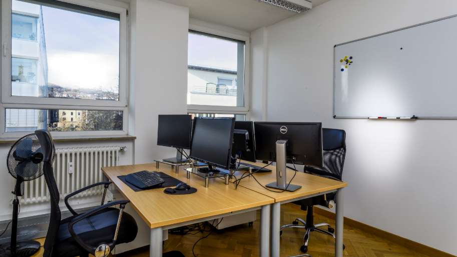 Thumbnail-Büro in Stuttgart 900,00 € 42 m²