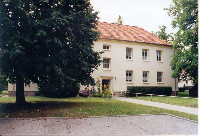 Thumbnail-Wohnung zum Mieten in Braunsbedra 283,00 € 51.43 m²