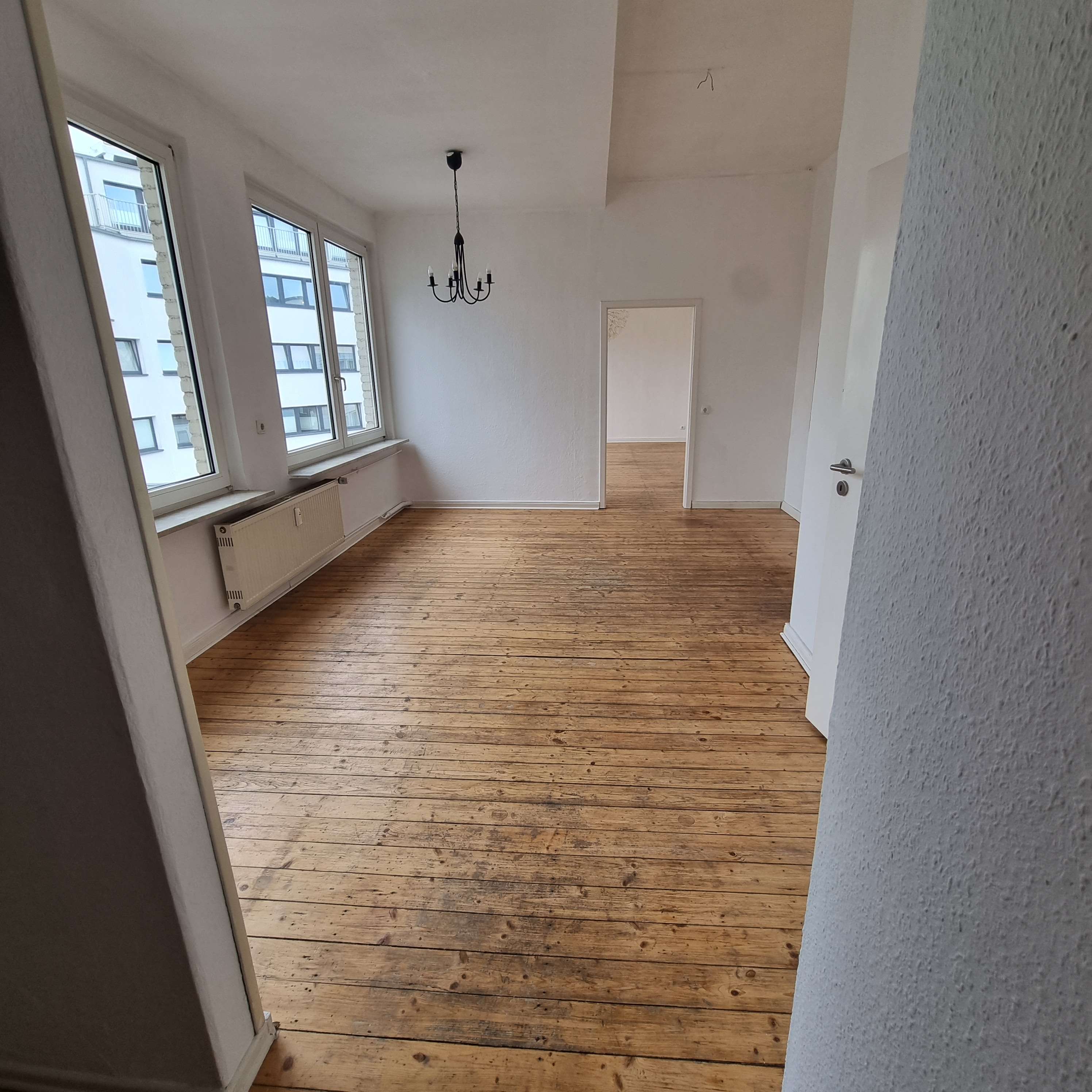 Thumbnail-Wohnung zum Mieten in Krefeld 980,00 € 103 m²