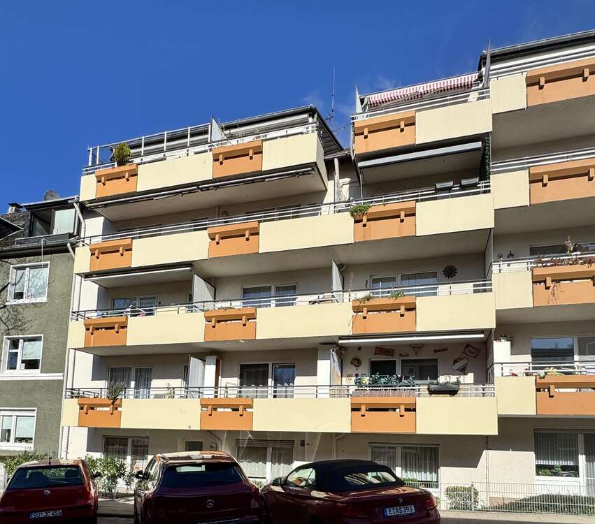 Thumbnail-Wohnung zum Kaufen in Essen 262.500,00 € 108 m²