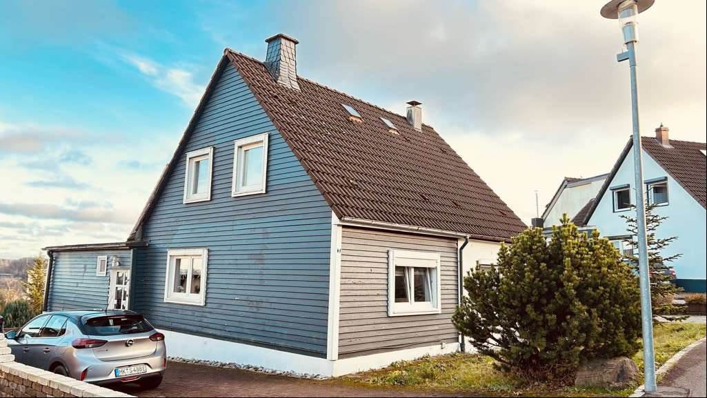 Thumbnail-Haus zum Kaufen in Lüdenscheid 160.000,00 € 82 m²