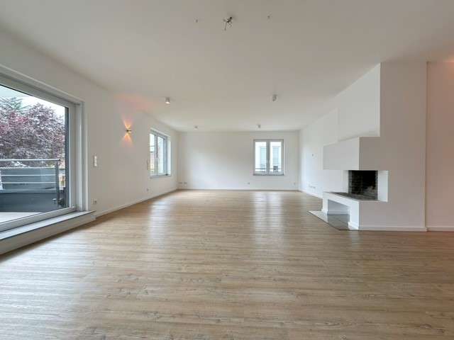 Thumbnail-Wohnung zum Mieten in Köln 3.400,00 € 147 m²