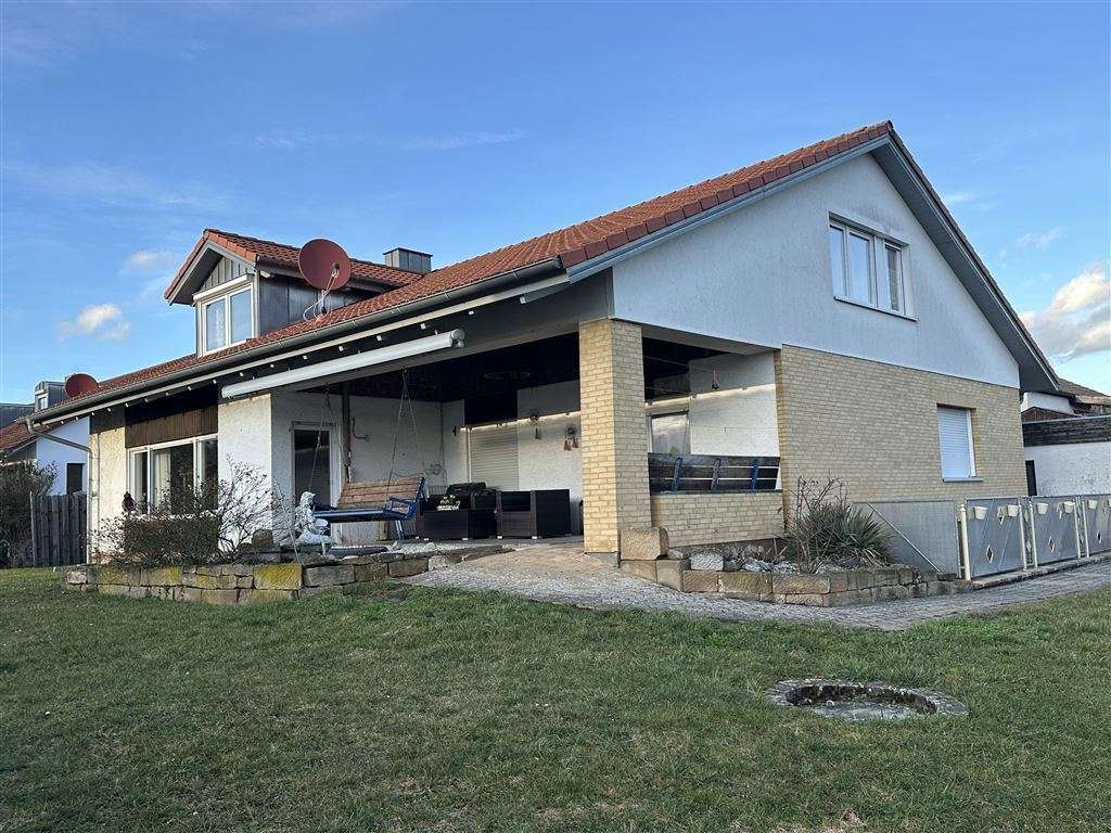 Thumbnail-Haus zum Kaufen in Hofheim , Unterfr 299.000,00 € 210 m²