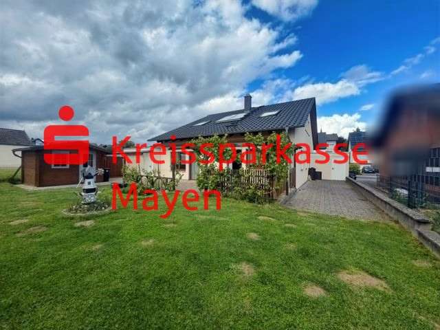 Thumbnail-Haus zum Kaufen in Grafschaft 749.000,00 € 194.7 m²