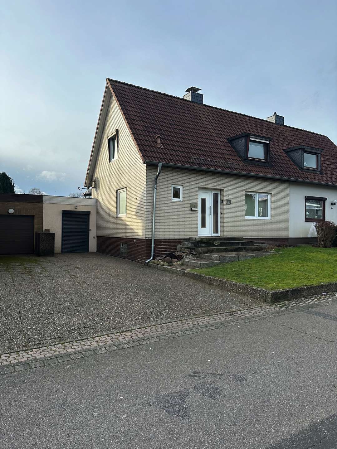 Thumbnail-Haus zum Kaufen in Neumünster 230.000,00 € 72 m²