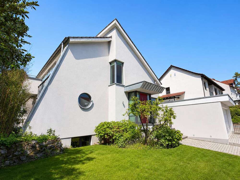 Thumbnail-Haus zum Kaufen in Hofheim am Taunus 1.795.000,00 € 332.13 m²