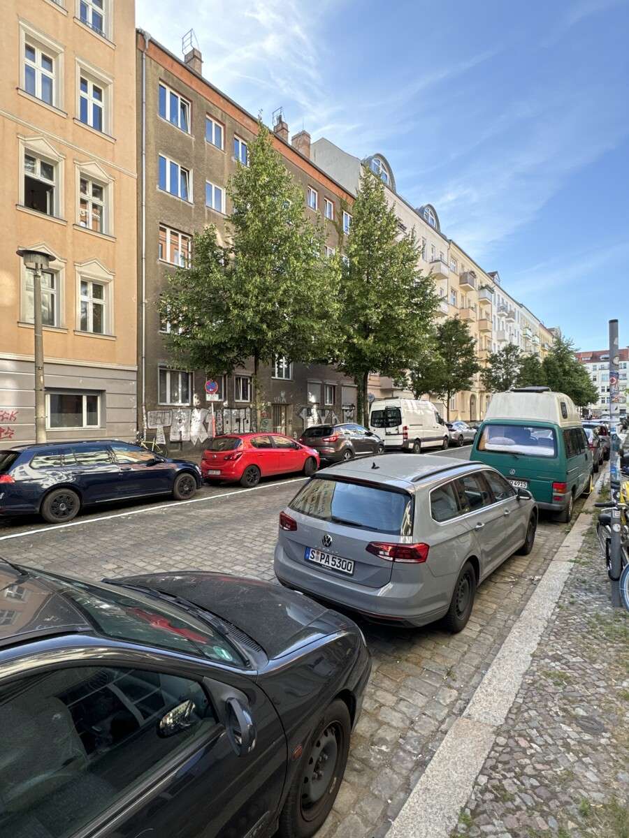 Thumbnail-Haus zum Kaufen in Berlin 1.490.000,00 € 590 m²