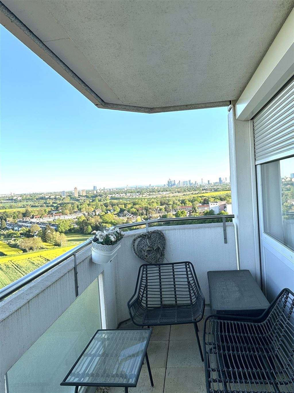 Thumbnail-Wohnung zum Kaufen in Frankfurt 268.000,00 € 79.5 m²