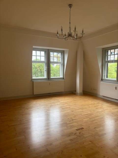 Thumbnail-Wohnung zum Mieten in Bad Kissingen 800,00 € 107.48 m²