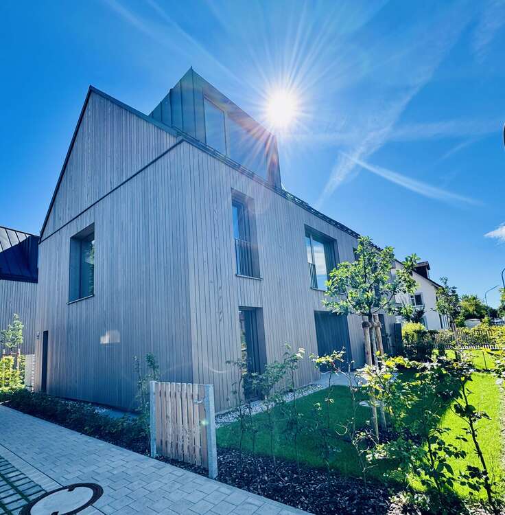 Thumbnail-Haus zum Mieten in München 3.950,00 € 153 m²