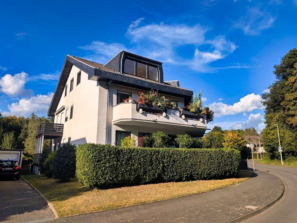 Thumbnail-Wohnung zum Kaufen in Bonn 215.000,00 € 78 m²