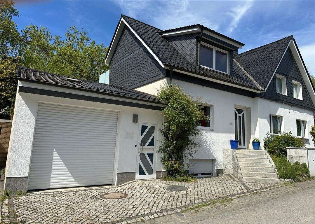 Thumbnail-Wohnung zum Kaufen in Essen 449.000,00 € 200 m²