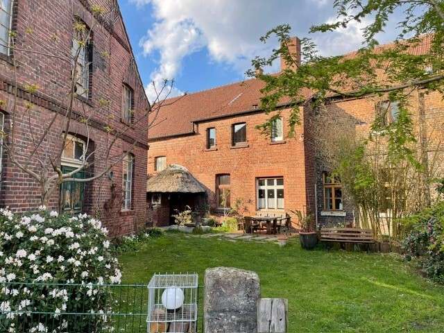 Thumbnail-Haus zum Kaufen in Haltern am See Hullern 749.000,00 € 350 m²