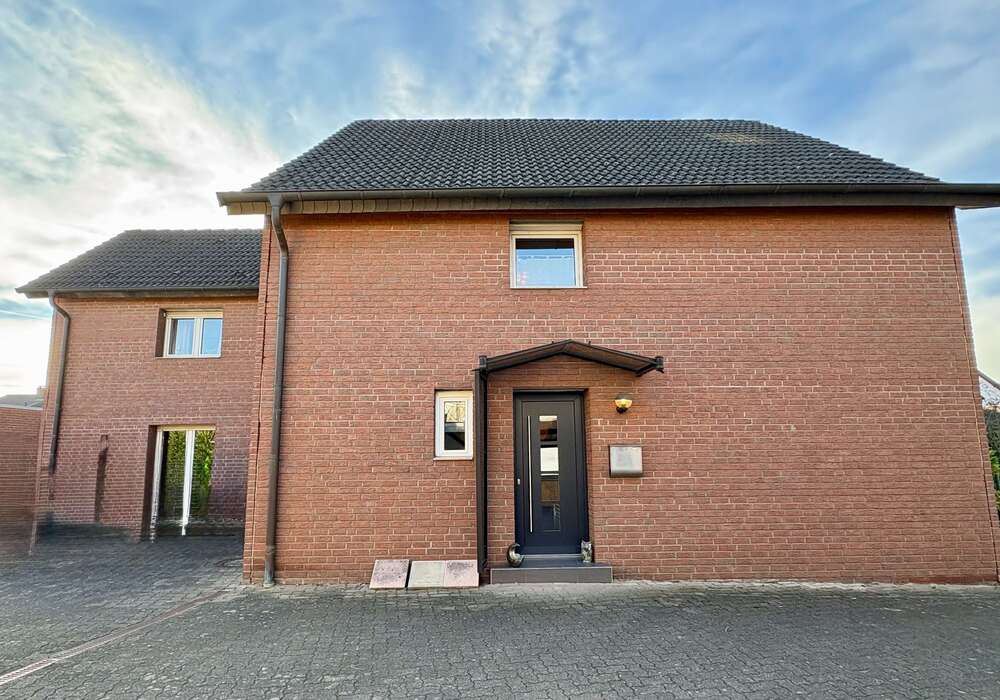 Thumbnail-Haus zum Kaufen in Bad Salzuflen 379.000,00 € 187 m²