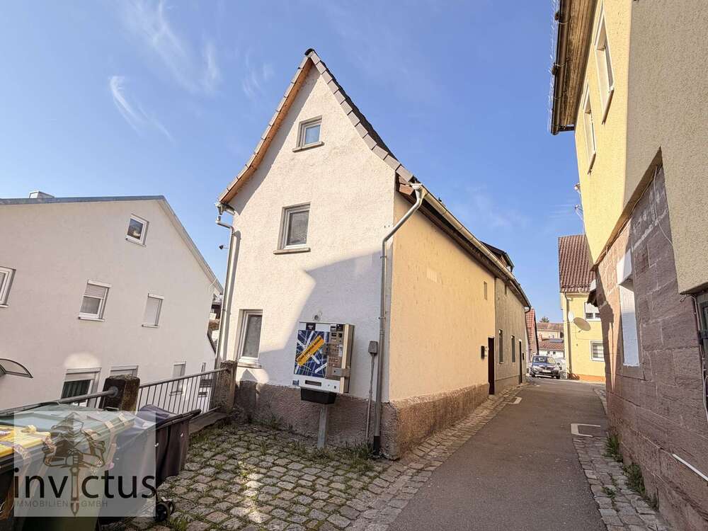 Thumbnail-Haus zum Kaufen in Vaihingen an der Enz Enzweihingen 99.000,00 € 90 m²