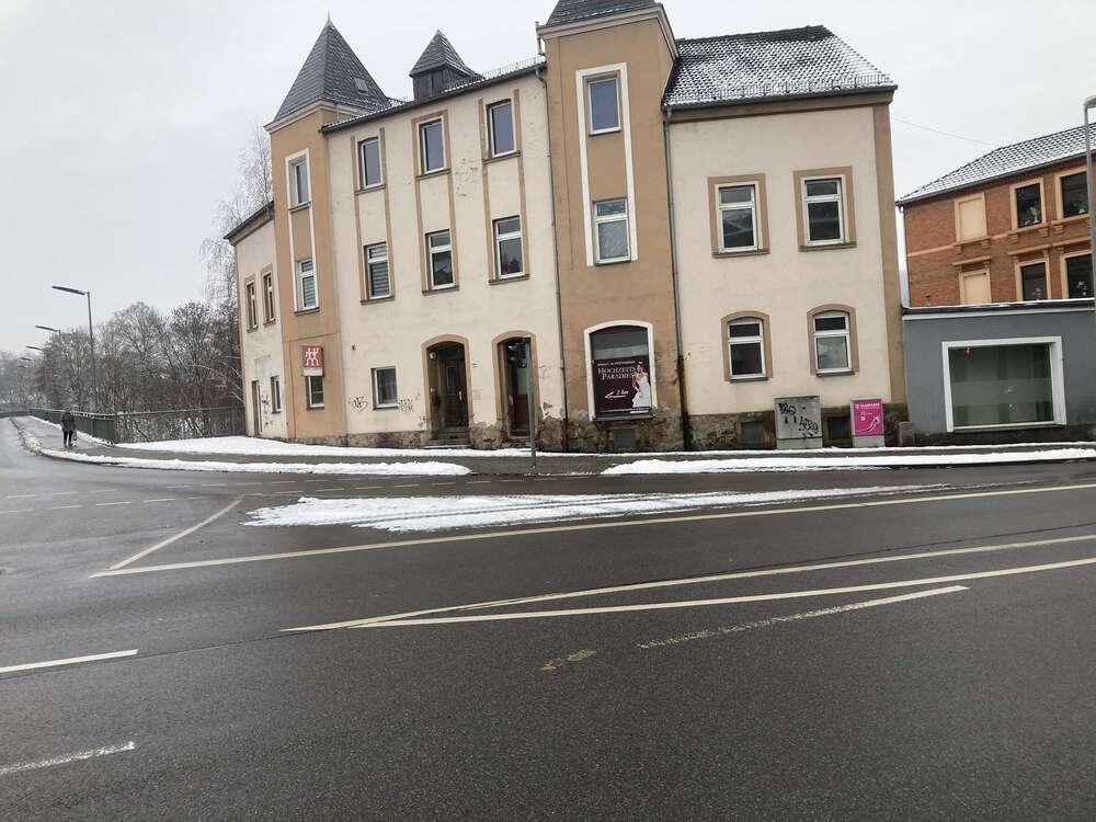 Thumbnail-Haus zum Kaufen in Wilkau-Haßlau 89.000,00 € 370 m²