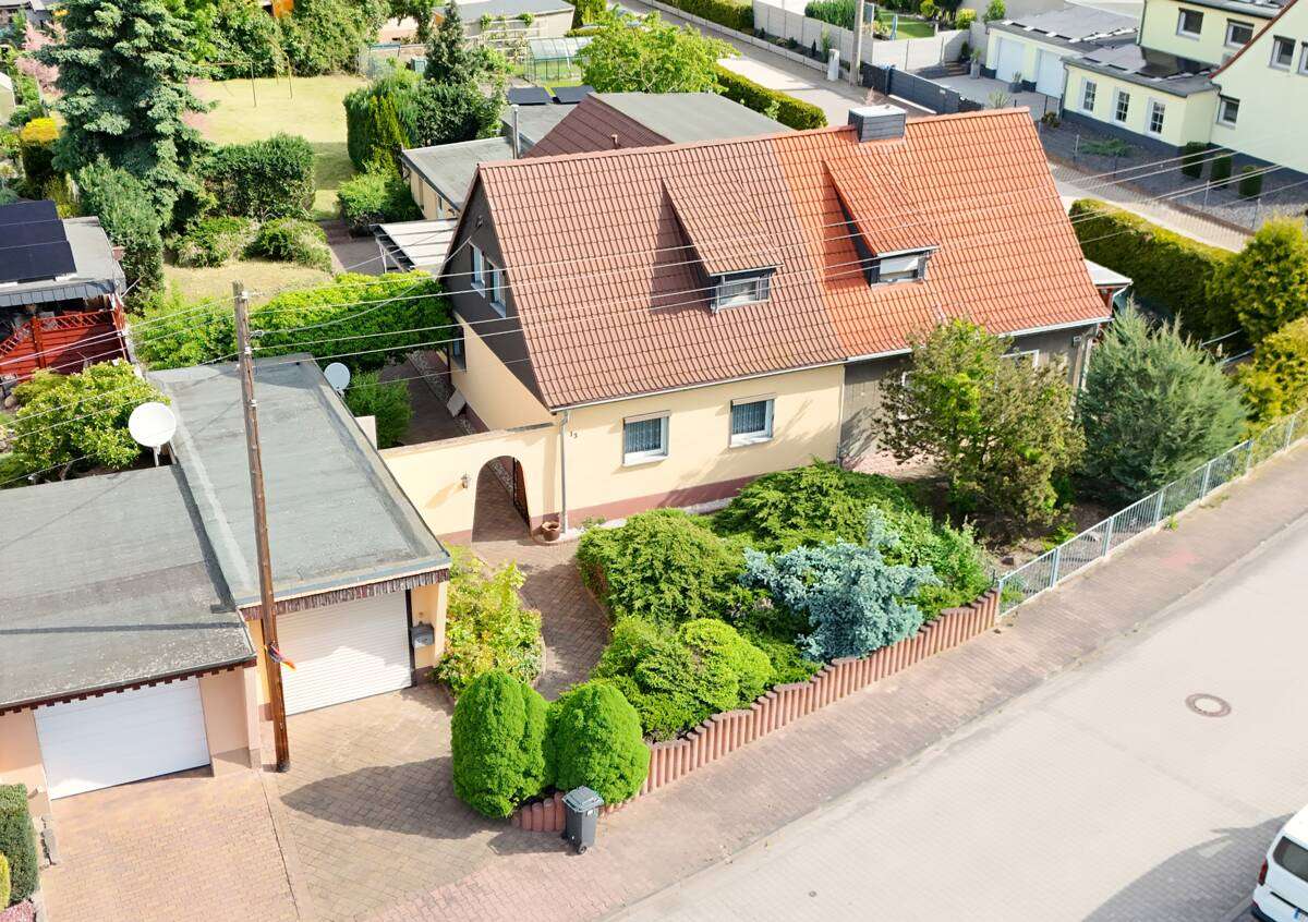 Thumbnail-Haus zum Kaufen in Bitterfeld-Wolfen 125.000,00 € 107.9 m²