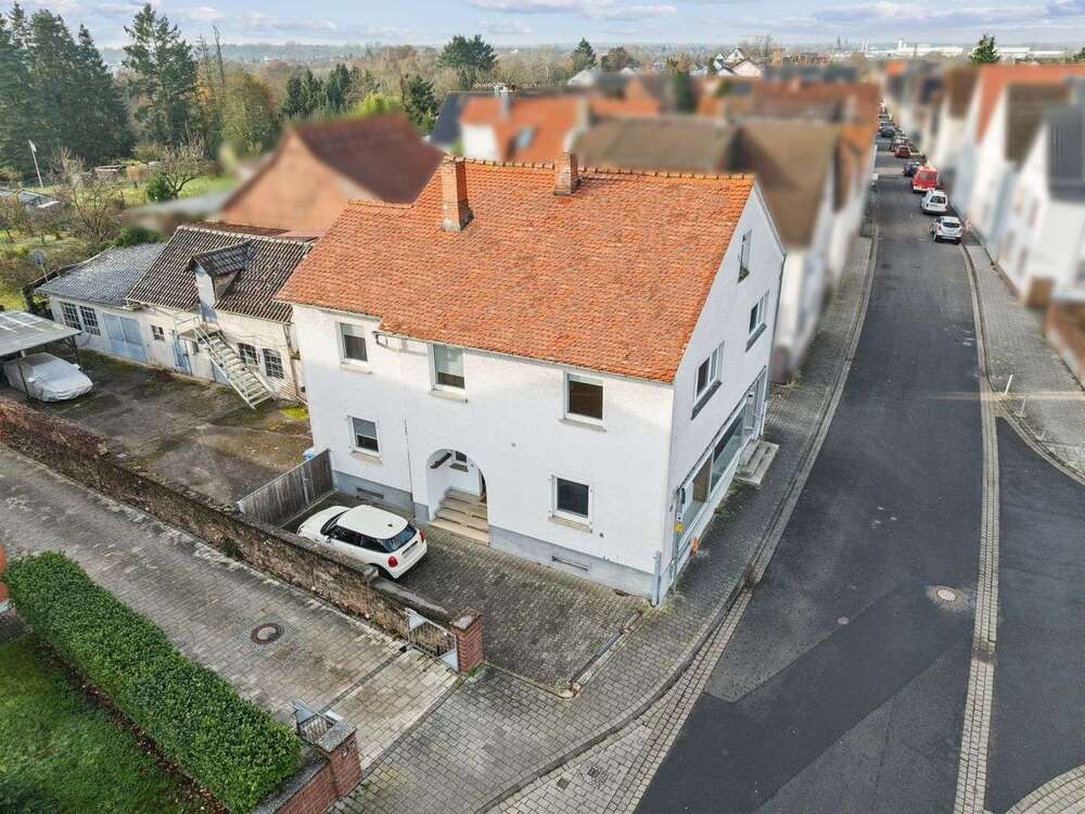 Thumbnail-Haus zum Kaufen in Karlstein am Main 559.000,00 € 127.14 m²