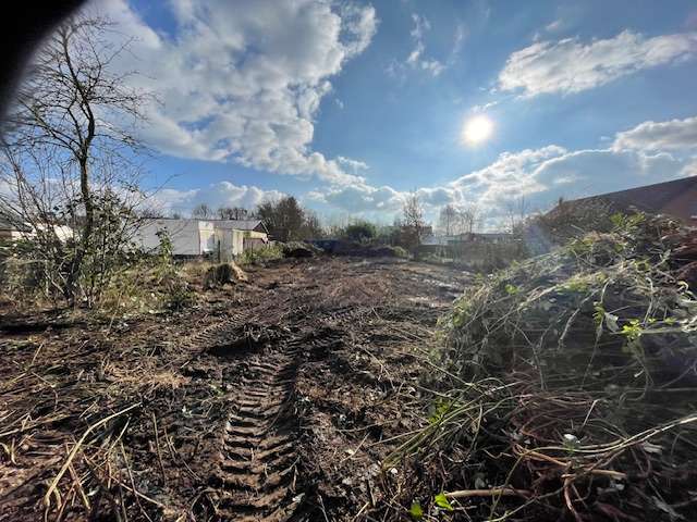 Thumbnail-Grundstück in Uetze 49.500,00 € 1100 m²