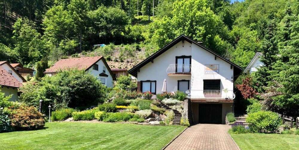 Thumbnail-Haus zum Kaufen in Zell im Wiesental 735.000,00 € 228 m²